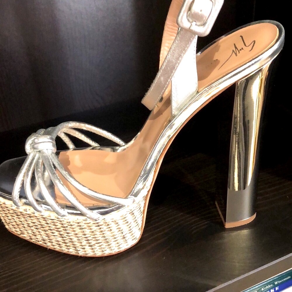 GUISEPPE ZANOTTI silver metallic leather platform sandals. Italy Size 40